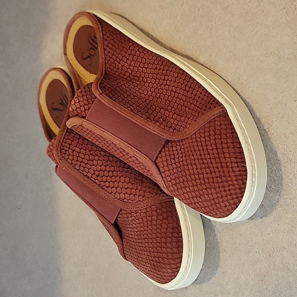 Sofft Beekon Rustic Red Leather Backless Slip-On Sneakers Slides Shoes 7 5